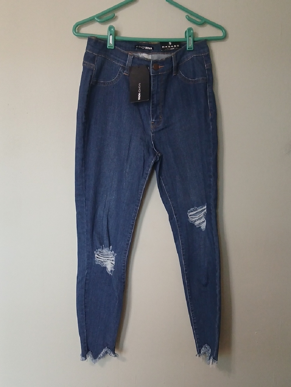 Fashion Nova Dark Blue Distressed Jeans Size 9